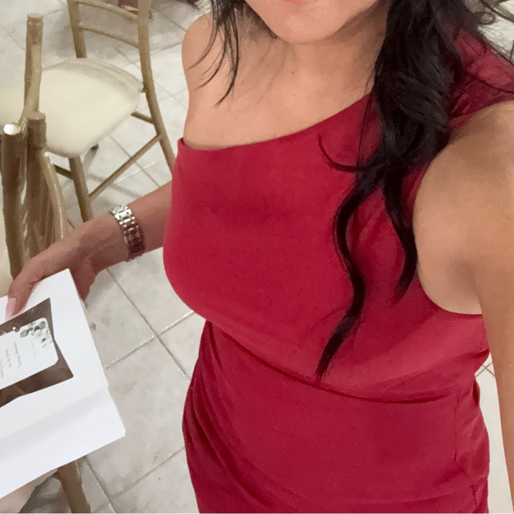 MANGO Elegant Red One-Shoulder Linen Dress - Picture 4 of 9